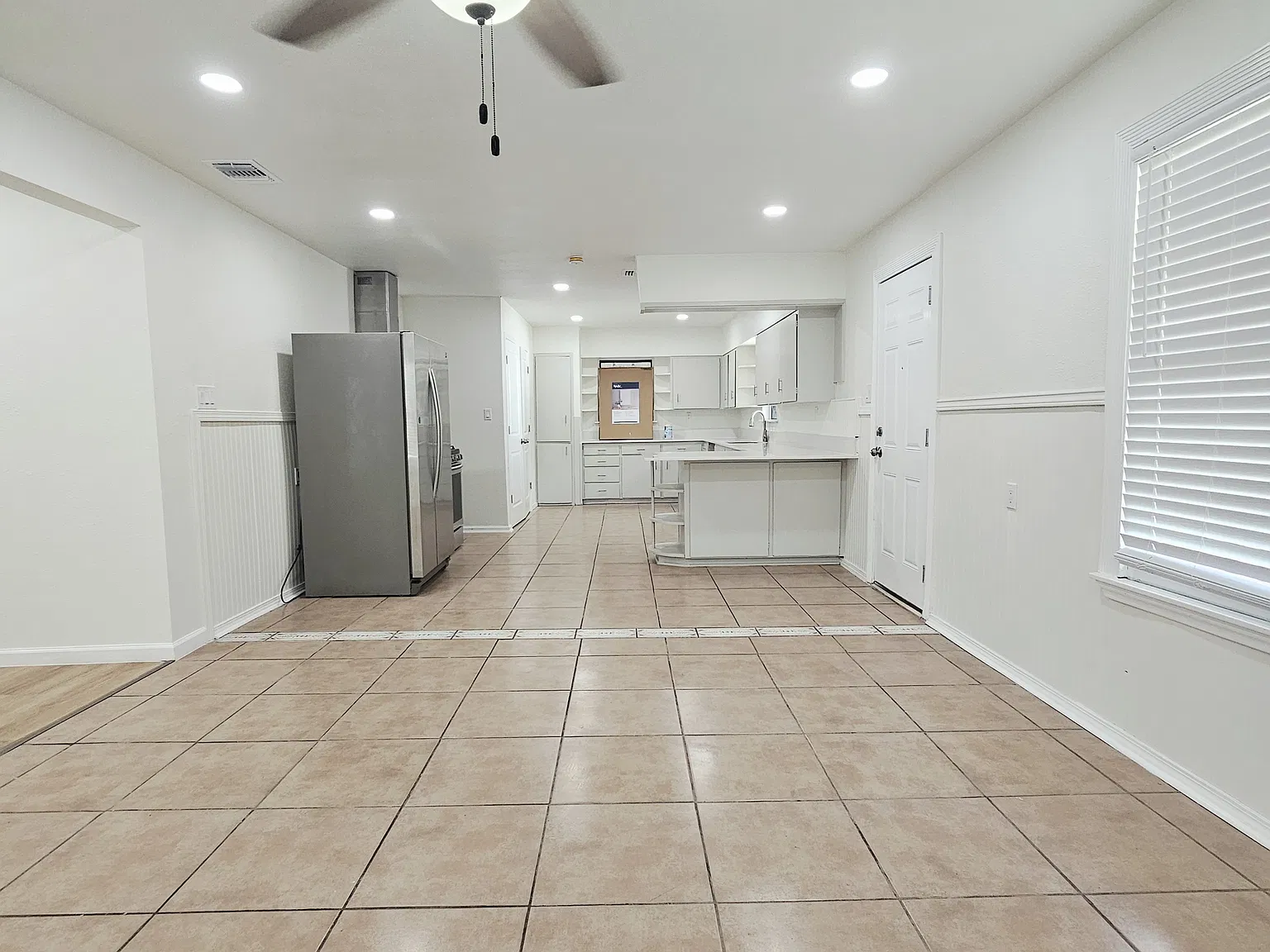 3 bed, 1372 sqft, $1,600 — Photo 3