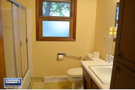 5th image of 1112 Devonwood St