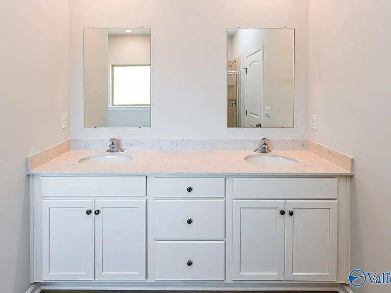 175 Foundry St — Photo 12