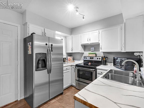 5th image of 3643 Queen Anne Way