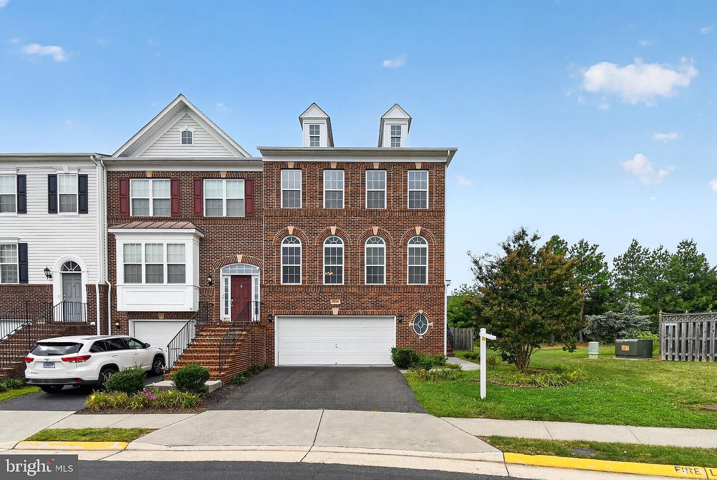 25099 Prairie Fire Sq, Aldie, VA 20105 | MLS #VALO2128878 | Zillow