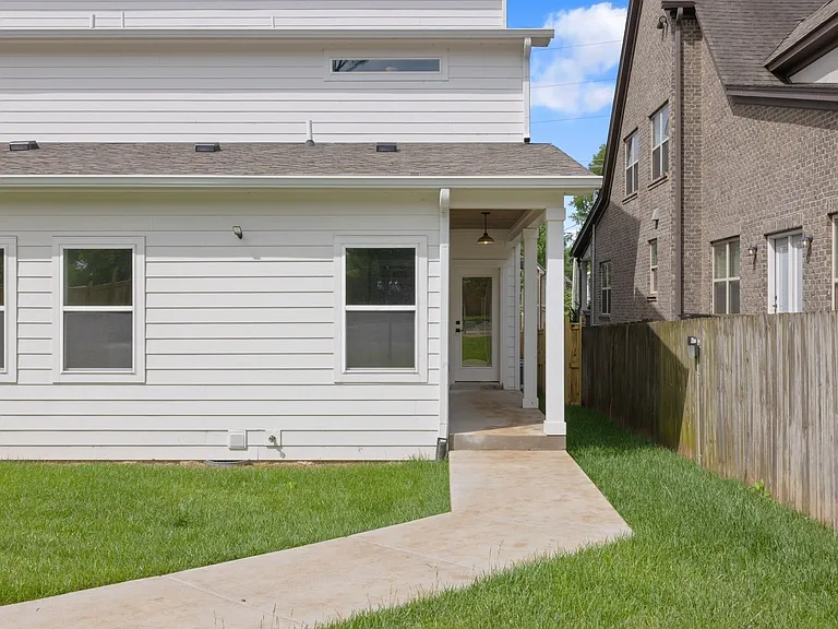 1810B Delta Ave — Photo 39