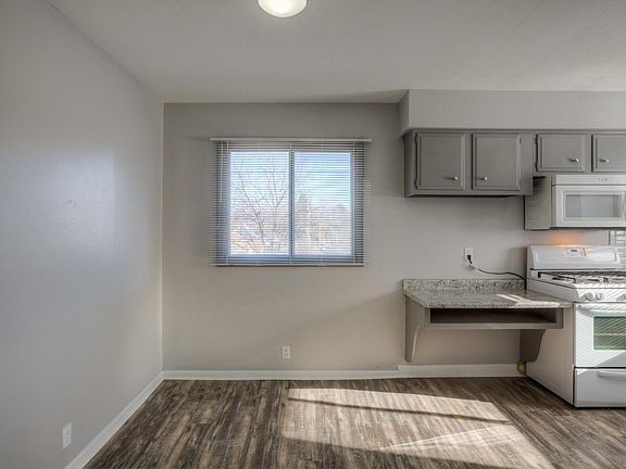 5th image of 2520 S 60th St #1