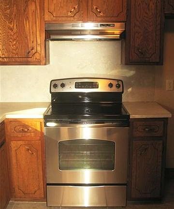 4th image of 403 NW 69th St