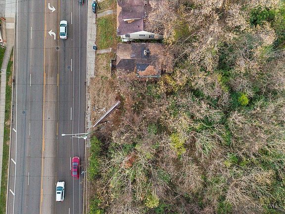5th image of 4421 Colerain Ave