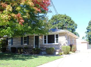 6511 Delton Rd, Louisville, KY 40258