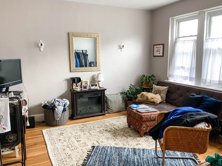 23 Lanark Rd #1 — Photo 2