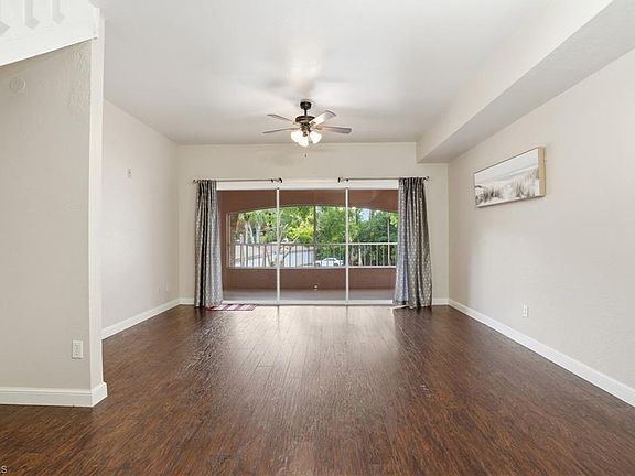 3rd image of 1096 Woodshire LN #C202