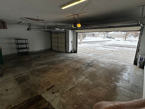 3rd image of 8700 Loch Lomond Blvd N
