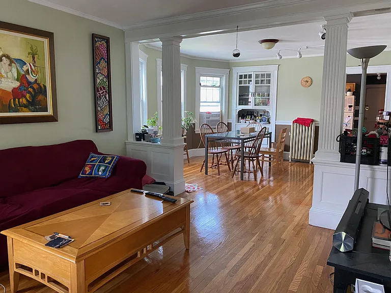 105 Montgomery St #1 — Photo 3