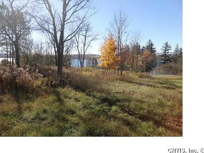 2nd image of 2568 E Lake Rd