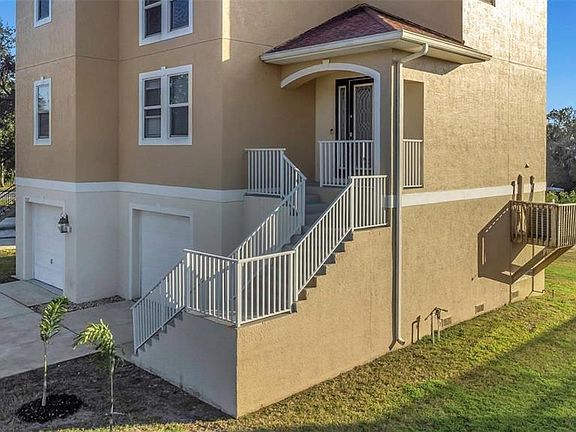 2nd image of 7327 Brightwaters Ct