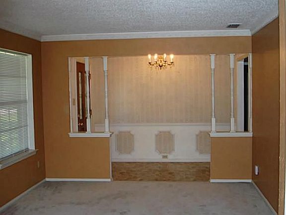 5th image of 150 Hanna Ave