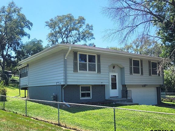 2nd image of 715 Lila Ave