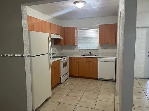 4851 NW 9th Dr #4851 Photo 1