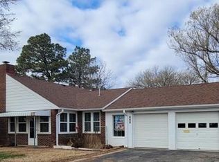 819 E 3rd St, Ellsworth, KS 67439