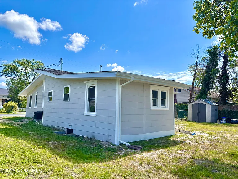 408 Forepeak Ave — Photo 32