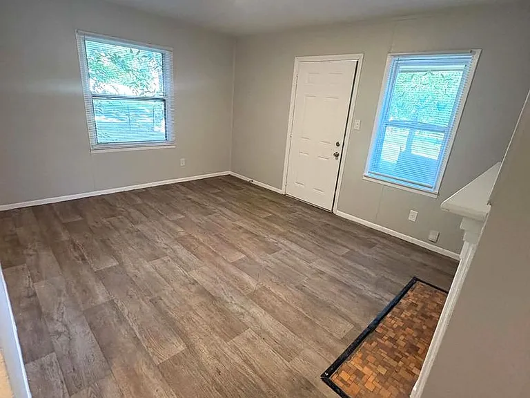 1615 N Holyoke St — Photo 1