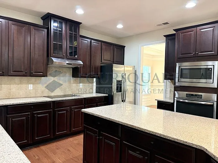 1016 Hildebran Ln — Photo 20