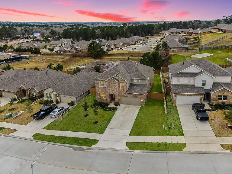 679 Red Elm Ln — Photo 43