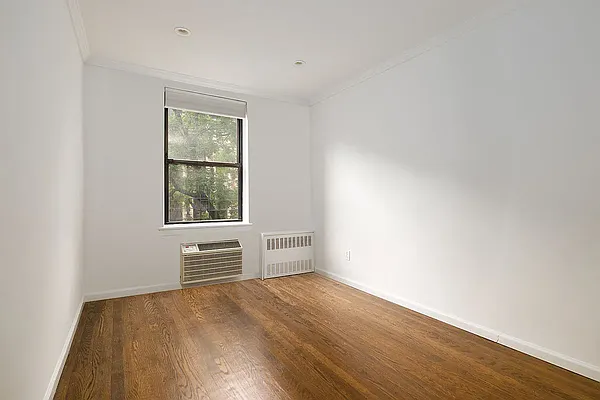 Rented by Compass | media 7