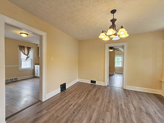 5th image of 4209 Stickney Ave
