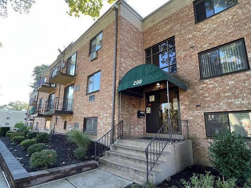 1st image of 1575 W Street Rd APT 236