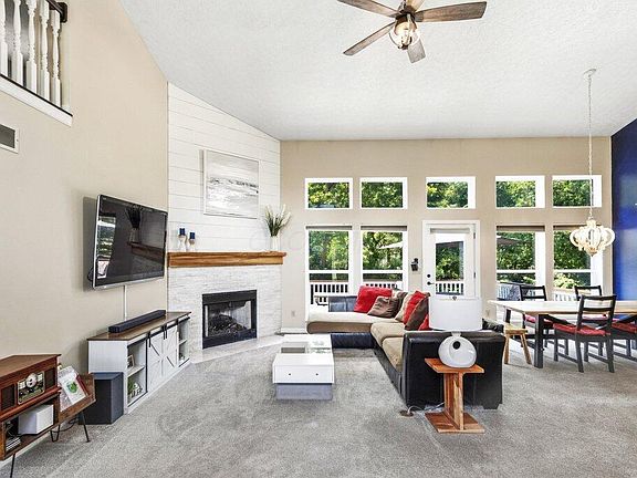 5th image of 231 Hawthorn Blvd