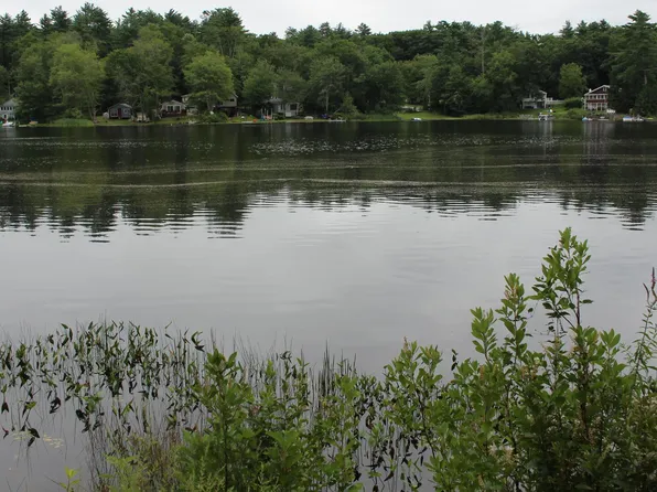 34 West Shore Drive, Raymond, NH 03077