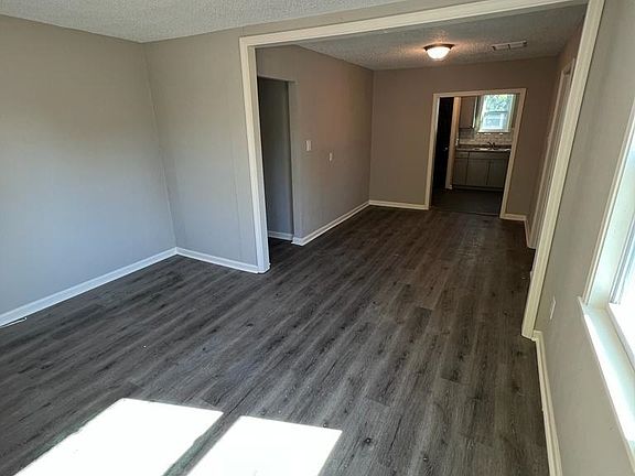 2nd image of 750 Hilton St