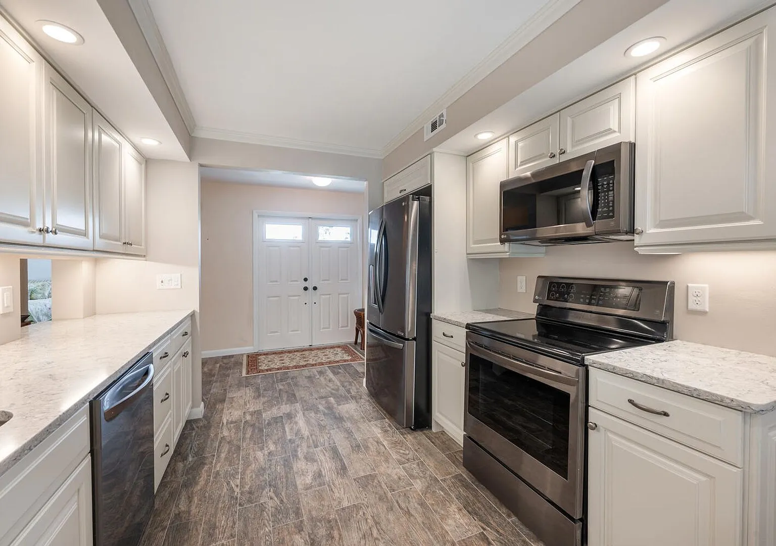 241 Palm River Blvd #C202 — Photo 2