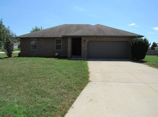 1208 E Hampton Dr, Ozark, MO 65721