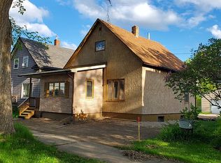 1520 9th St S, Virginia, MN 55792