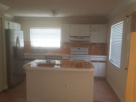 3rd image of 13985 Langley Pl