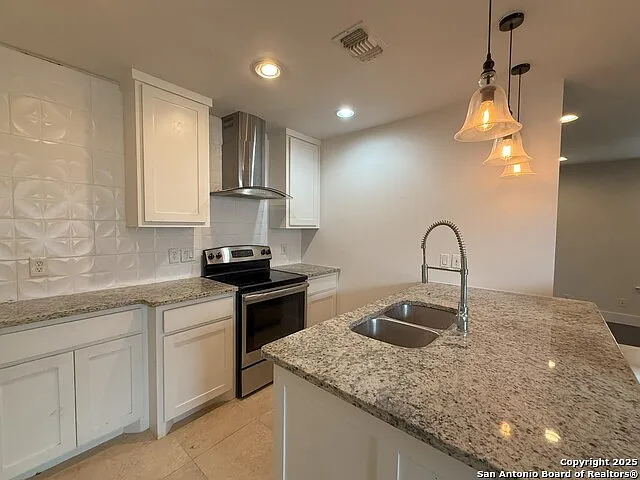2811 Woodbury St #301 — Photo 13