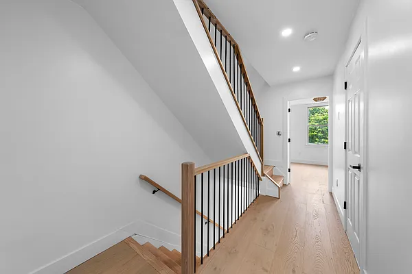 Rented by Friedman Mayer, LREB | media 20