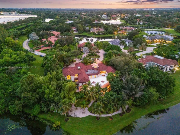 2941 Paddock Ln, Weston, FL 33331