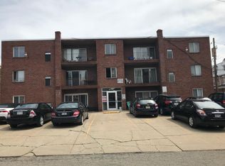 11 Melba Pl APT 8, Pittsburgh, PA 15213