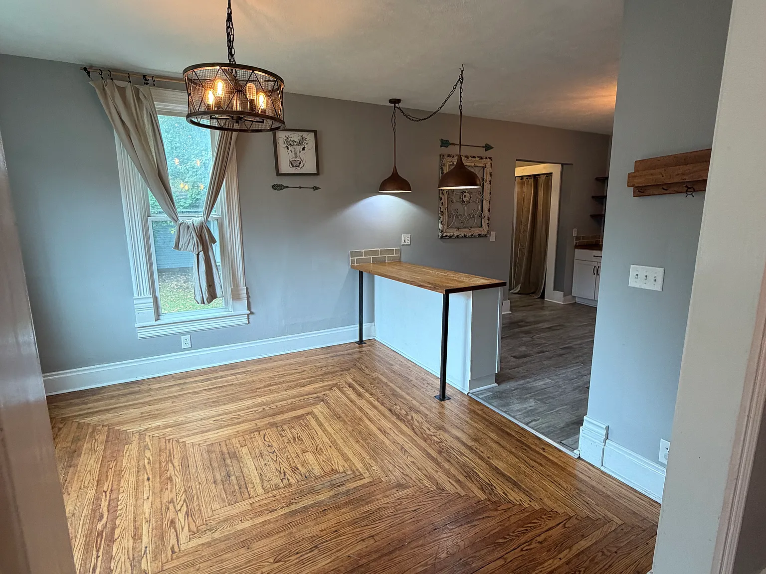 4 bed, 2.5 bath, 1760 sqft, $1,550 — Photo 2