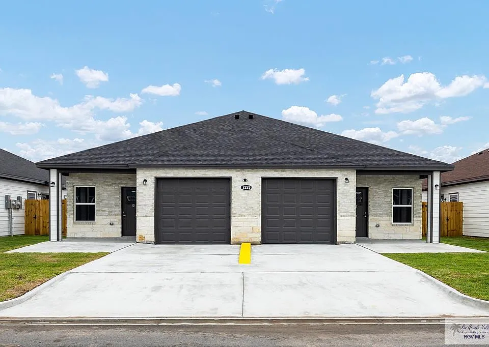 2228 N Valley Cir #A