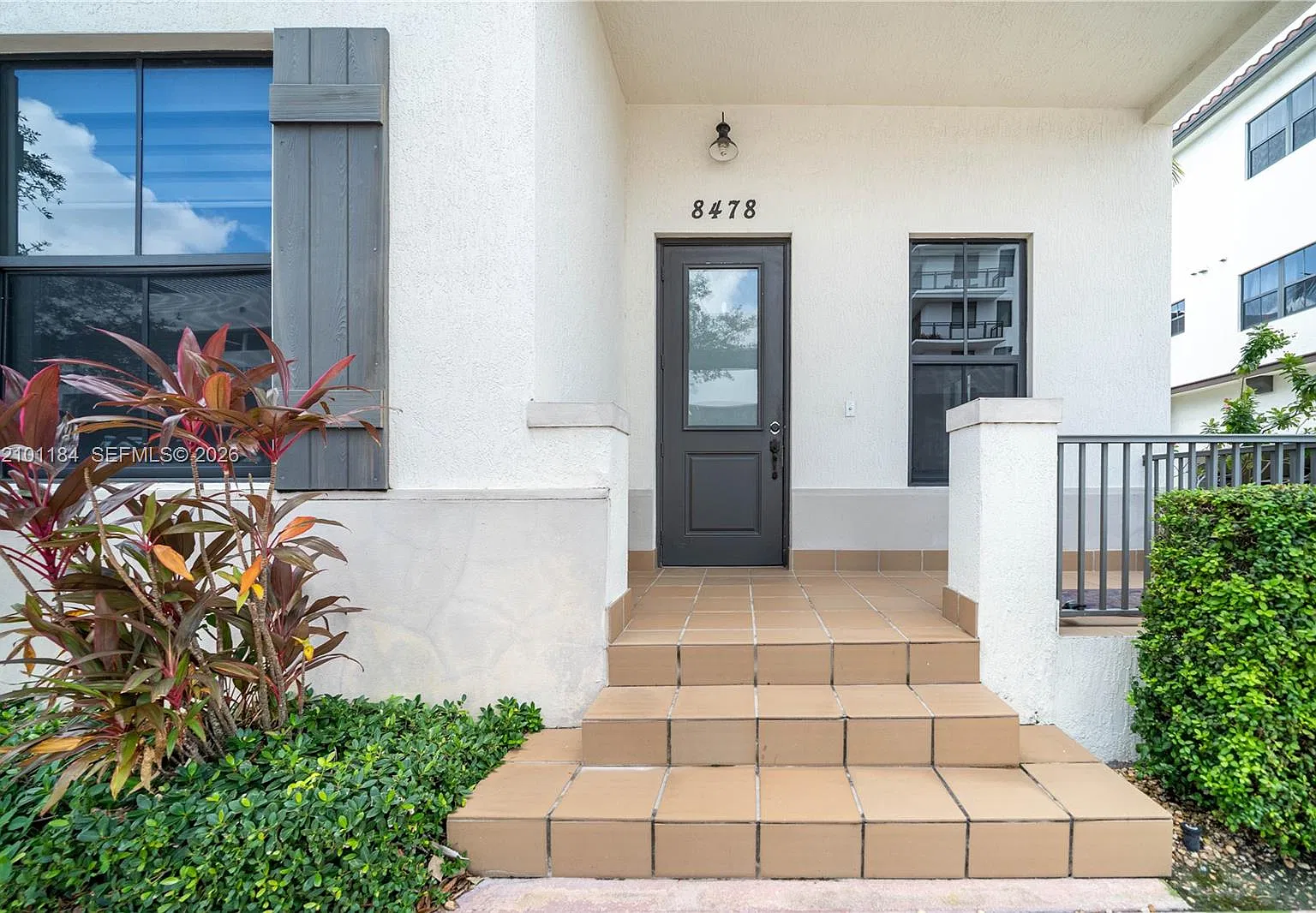 Downtown Doral Dutcher — Photo 4