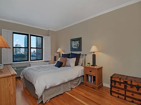 Sold by Sotheby's International Realty | media 8