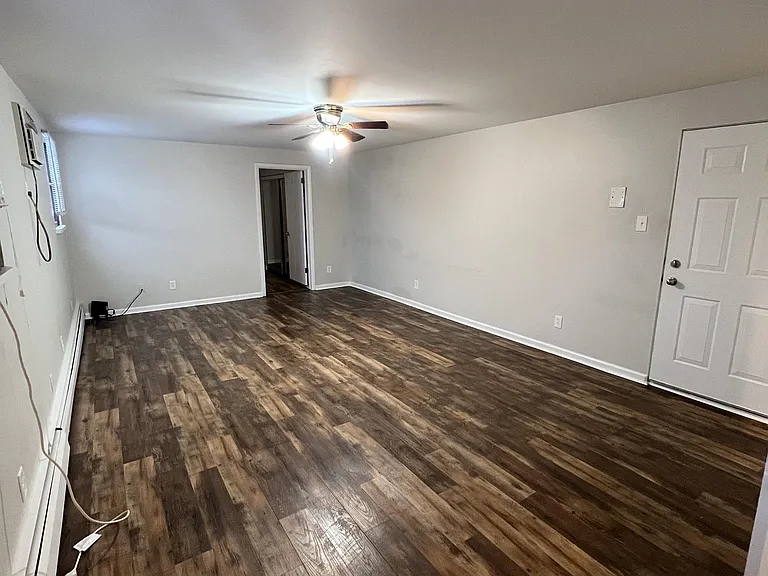 313 Mill St — Photo 5