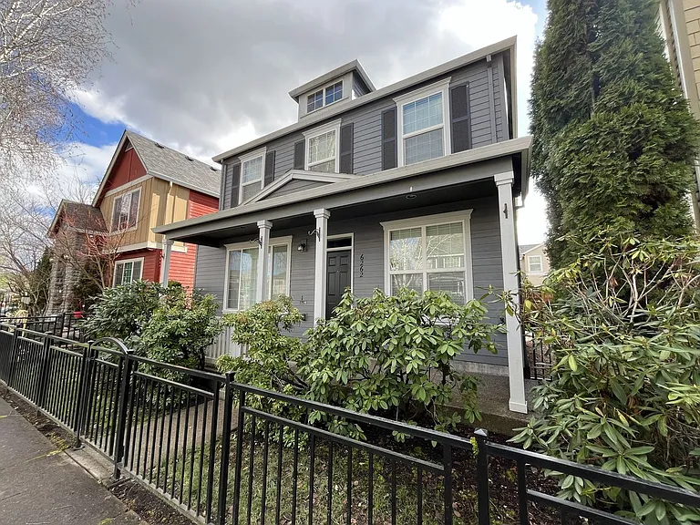 6262 NE Chestnut St — Photo 5