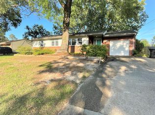 460 Lynn Shores Dr, Virginia Beach, VA 23452