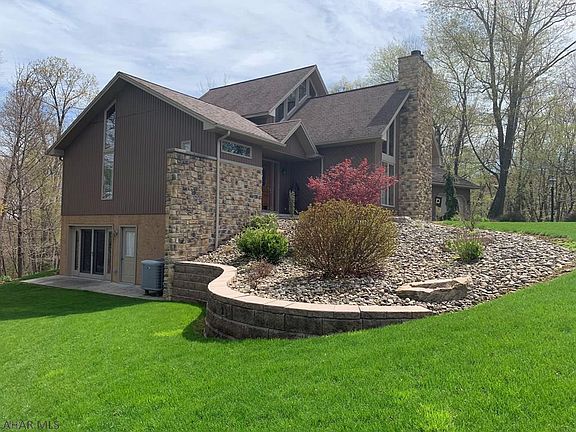 2nd image of 248 Laurel Dr