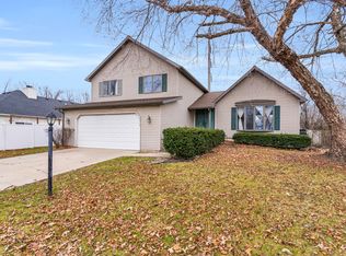 2312 Osage Dr, Champaign, IL 61821