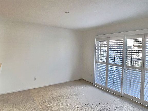 5th image of 6957 Rodling Dr Unit E