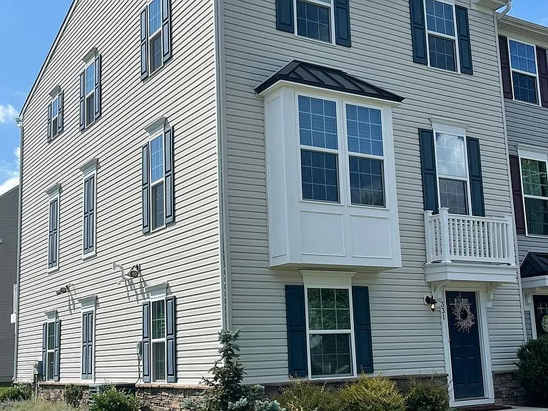 331 S Parkway Dr — Photo 74
