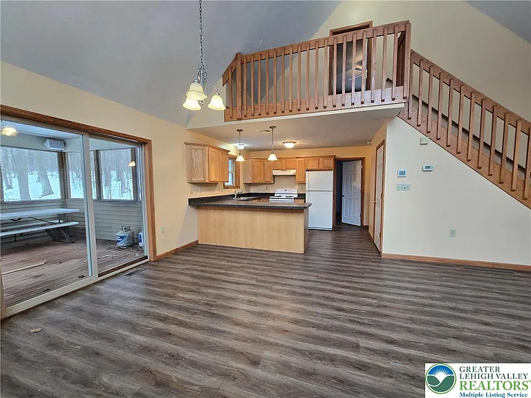 104 Flo Ct — Photo 10